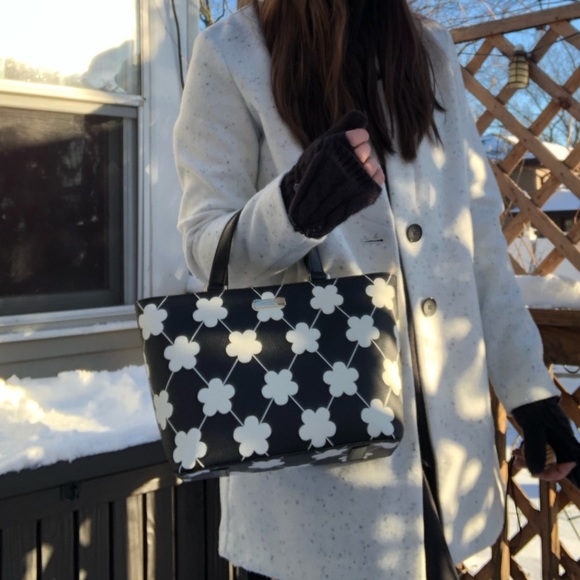 🆕♠️Kate Spade Tote - Picture 2 of 8